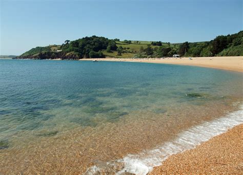 However, there is no sand, while walking barefoot may be painful. Blackpool Sands Beach - Beaches near Stoke Fleming ...