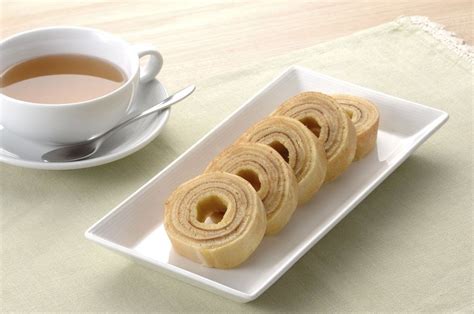I baked for 10 minutes and it was perfect! Baumkuchen is a German variety of spit cake. Traditional ...
