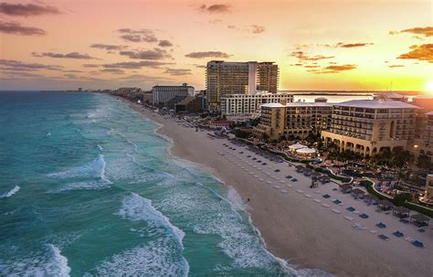 Sunset On Cancun Photograph By Jonathan Ross Fine Art America