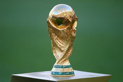 World Cup 2014 Trophy Weight Fifa Prize History Gold Carat Details