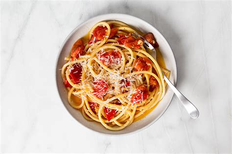 If you are using canned tomatoes, use the second. Spaghetti with Shrimp Paste Tomato Sauce | TASTE