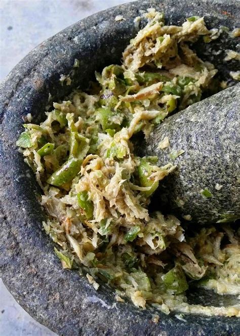 Sambal mangga merupakan sambal yang mempunyai cita rasa khas, terutama rasa segar sambal mangga (untuk 4 porsi). Ibu Sham: Sambal gesek kundang muda - with recipe