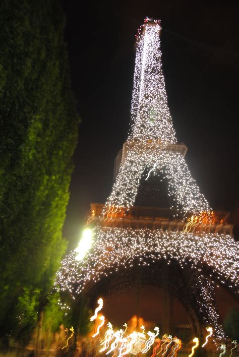 √ Eiffel Tower Paris Christmas Lights Alumn Photograph