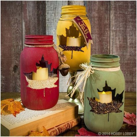 Maple Leaf Mason Jar With Images Diy Mason Jar Decor Mason Jar