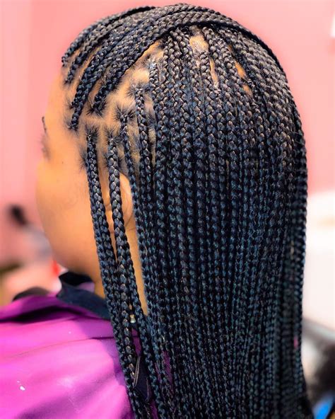 Small Knotless Box Braids With Beads