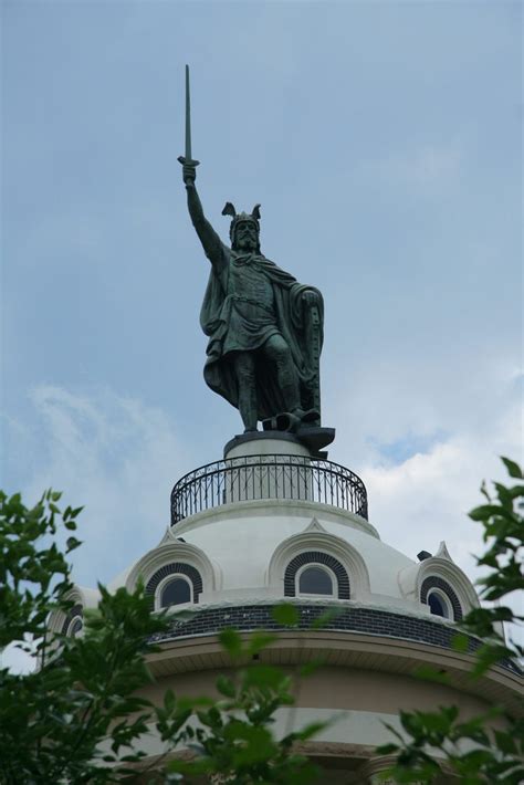 Hermann Heights Monument Monument Hermann Statue