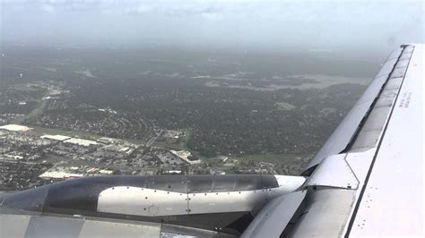 United Airlines Airbus A320 Wing View Landing Into Iah Houston