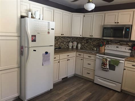 Lowe's kitchen cabinet faqs are lowes kitchen cabinets any good? Lowe's Caspian off white kitchen. | White kitchen cabinets ...