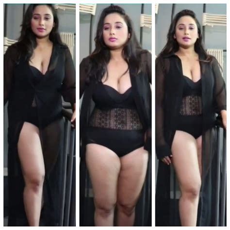 रानी चटर्जी ने जालीदार बिकिनी में दिखाए अपने सेक्सी कर्व्स Rani Chatterjee Shows Her Sexy Curves