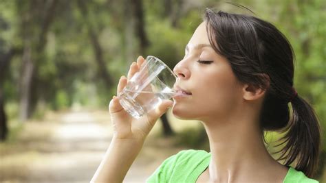 Centro Mezieres Miro 6 Beneficios Para Tu Organismo Al Beber Agua