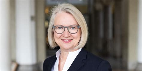 Monika Schnitzer Ist Neue Vorsitzende Der Wirtschaftsw Lmu München