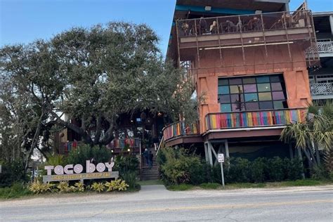 Folly Beach Restaurants 10 Epic Places To Try In 2021 Travellers Tree