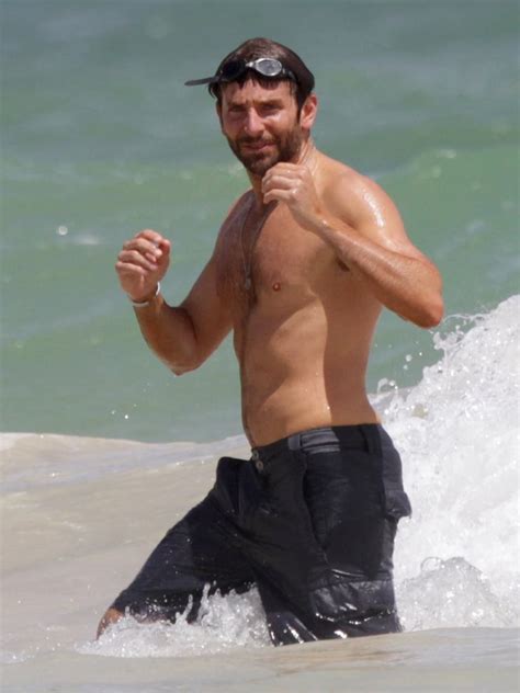 Bradley Cooper 2014 Shirtless Bracket Winners Popsugar Celebrity Photo 17