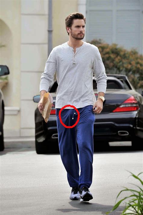 Model Look Fashion Style Scott Disick Spotted In LA Going Fully