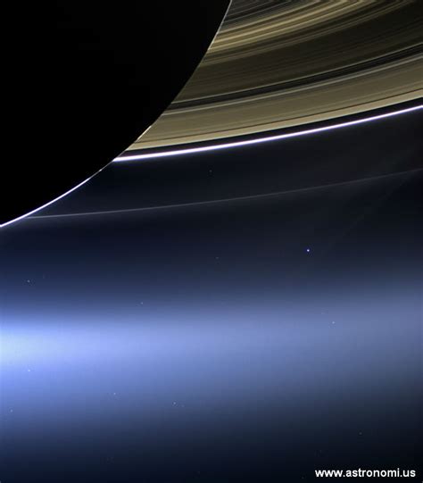 Wahana Cassini Berhasil Ambil Foto Bumi Dari Orbit Saturnus Zona