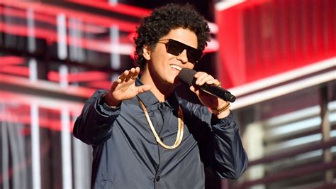 Bruno Mars Bringing His Dance Moves To ‘fortnite With New Emote Dance Moves Bruno Mars