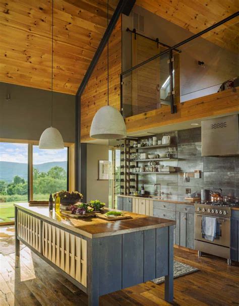 Small And Cozy Modern Barn House Getaway In Vermont