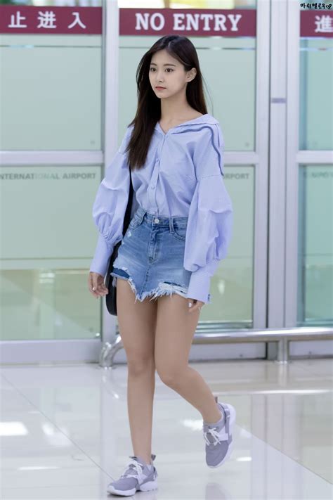 pin by jezebel on twice 2018 gaya selebritas mode korea pakaian fashion