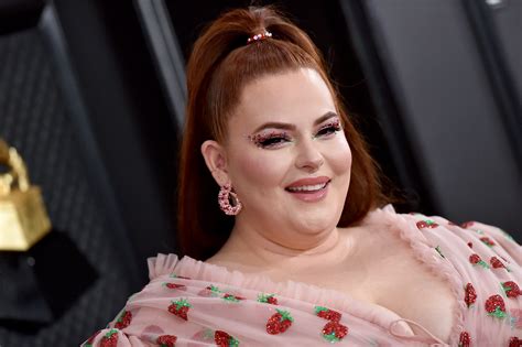 Tess Holliday Calls Out Body Shamers In Powerful Video