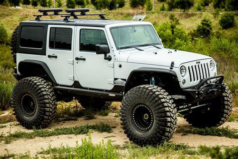 Top 72 Imagen Lifted White Jeep Wrangler Abzlocalmx