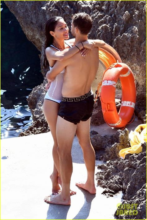 Grigor dimitrov girlfriend | grigor dimitrov girlfriend nicole scherzinger grigor dimitrov family with ex girlfriend nicole scherzinger 2020 ruclip.com/video/xuoj7l8vk5m/видео.html real name. Nicole Scherzinger & Boyfriend Grigor Dimitrov Flaunt PDA ...