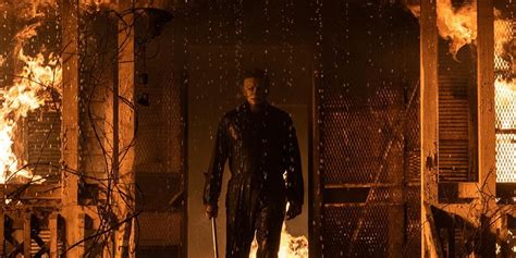 Halloween Kills' Michael Myers Watches World Burn | CBR