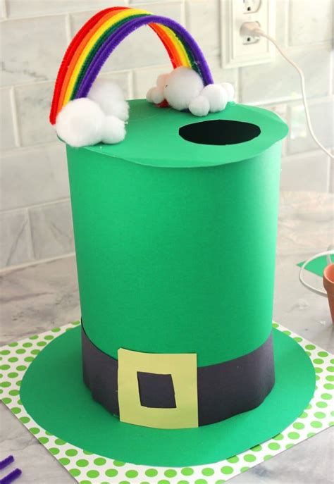 How To Build A Leprechaun Trap St Patricks Day Crafts For Kids St