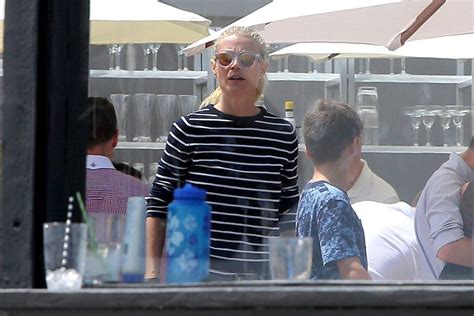 Friendliest Exes Ever Gwyneth Paltrow And Chris Martin Spend Memorial Day Together With Their
