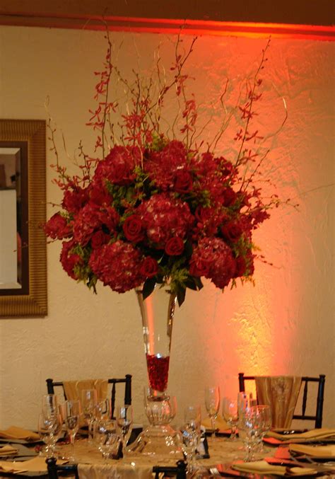 This is a combo pack of different types of flowers and different colors as a theme. RED ROSES, HYDRANGEAS & ORCHIDS TFM-CP751 | Red wedding ...