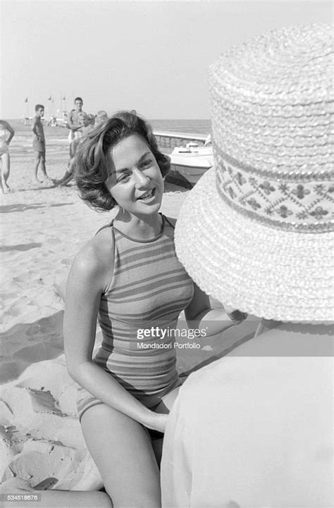 American Born Italian Countess Consuelo Crespi Spending A Day At The News Photo Getty Images