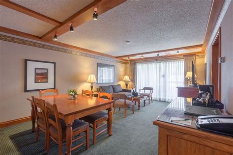 Banff Park Lodge Resort Hotel And Conference Centre Rooms Pictures