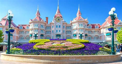 Disneyland Paris Deluxe Hotels