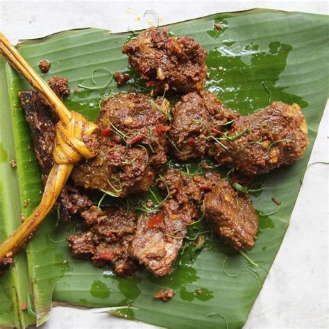 Indonesian Stewed Beef Rendang Beef Rendang Recipe Recipes Food