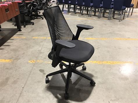 Finally, we get to present day and what i hope will be one of the last office chairs i ever buy. HERMAN MILLER SAYL OFFICE CHAIR - Able Auctions