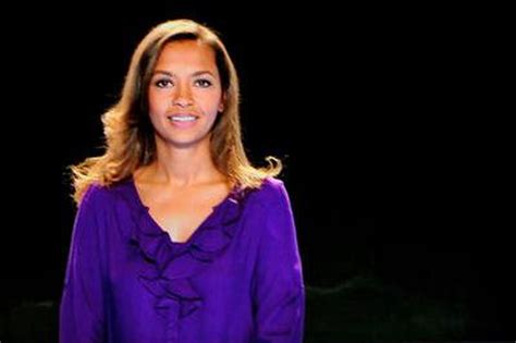 Opération renaissance, un programme sur lequel elle a travaillé pendant plusieurs années, n'a pourtant pas fonctionné. Karine Le Marchand : son nouveau compagnon, un prince marié