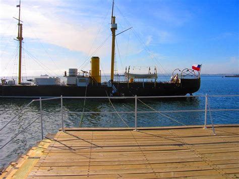 De oorsprong van zijn naam is onzeker. Vista del Monitor Huáscar