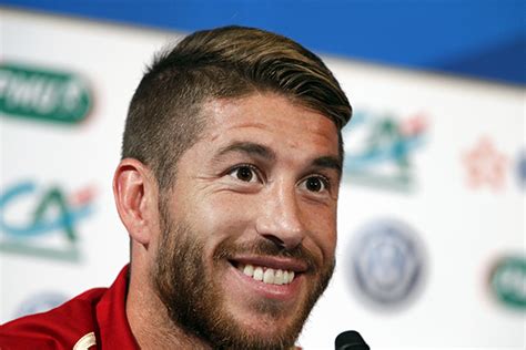 Capitán del real madrid c.f y de la selección española de fútbol. Серхио Рамос: биография, личная жизнь, прическа 2018 (фото ...