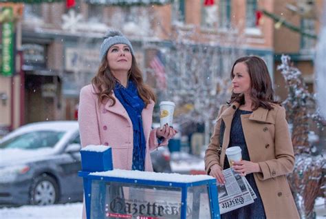 Gilmore Girls Revival Is Rory Pregnant Seven Spoilers Us Weekly