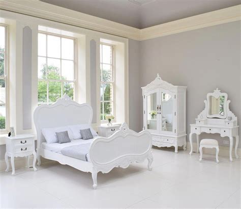 In this north london house, designed by caroline holdaway, the light wall panelling and a twin bedroom in the house is an ode to country style with floral wallpaper and brass bed frames. Provincial Luxury Carved Bed Set, White / White | White ...