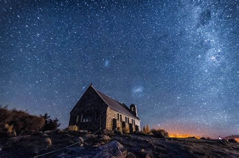 ニュージーランド 世界一の星空 と称されるテカポ湖で天体観測を愉しもう！ おすすめ旅行を探すならトラベルブックtravelbook