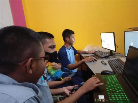 Siswa Multimedia Mengikuti Lomba Video Animasi 3d Sayembara Kompetensi