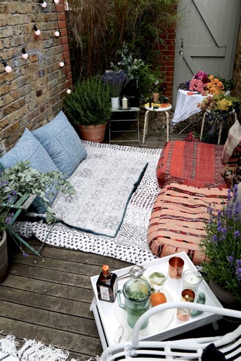 Bohemian Decor Ideas For Outdoor Patio Space Apartment Therapy