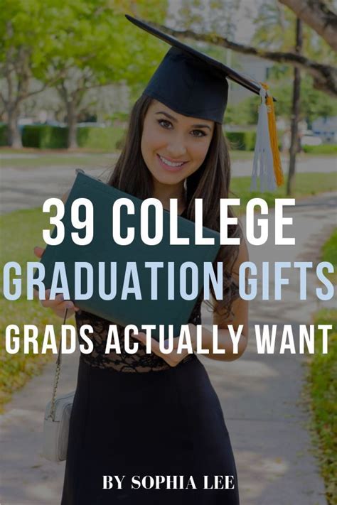 This is a perfect college graduation gift for girls! 39 Best College Graduation Gifts for Girls | College ...