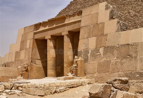De Ingang Aan De Piramide Van Cheops Khufu De Grote Piramide Van Giza