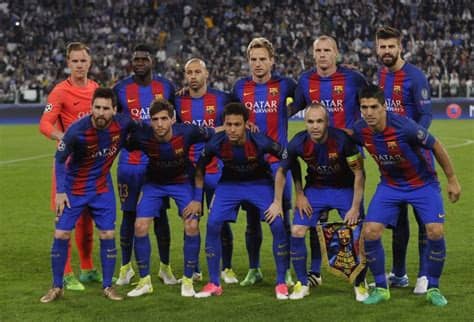 فريق برشلونه فى المركز الخامس وفريق فالنسيا فى المركز الثانى عشر فى بطوله يدخل فريق برشلونه صاحب المركز الخامس مبارته الثالثه عشر اليوم فى هذه الجوله امام. معلومات عن نادي برشلونة … تعرف على أشهر فريق لكرة القدم في ...