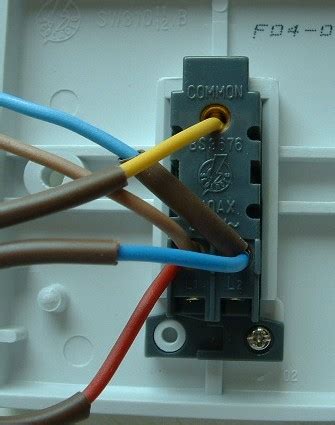 How to wire a light switch. Two way light switching | Light fitting