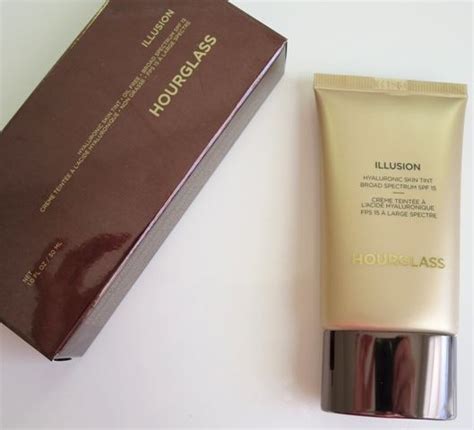 Hourglass Illusion Hyaluronic Skin Tint Review