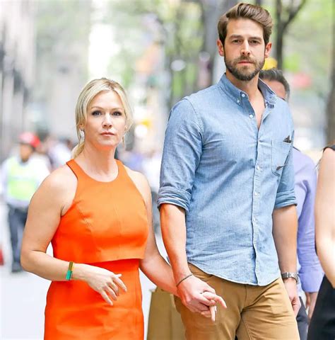 Heres How Dave Abrams And Jennie Garth Saved Their Married Life