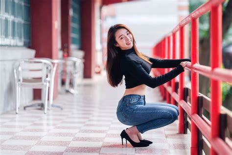 4k Asian Pose Sitting Jeans Stilettos Blouse Smile Bokeh Hd