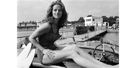 Charlotte Rampling S Iconic Style In Photos Vintage Fashion Photos Of Charlotte Rampling